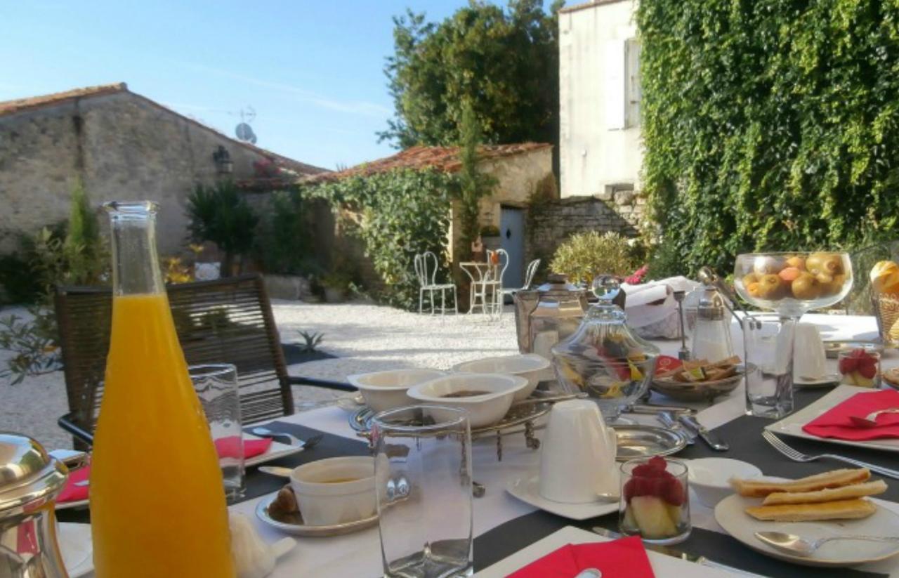 La Maison Du Baloir Thairé Eksteriør bilde